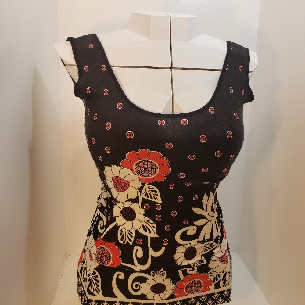 2/$30 "Spin" Designer Pattern Black Red Top